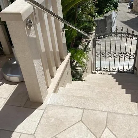 Apartment Lucija Baska Voda