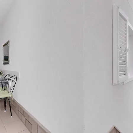 Lucija Apartment Baska Voda