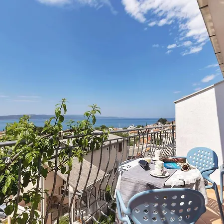 Lucija Apartment Baska Voda