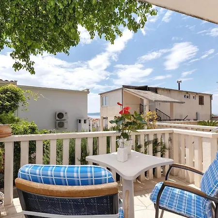 Apartment Lucija Baska Voda