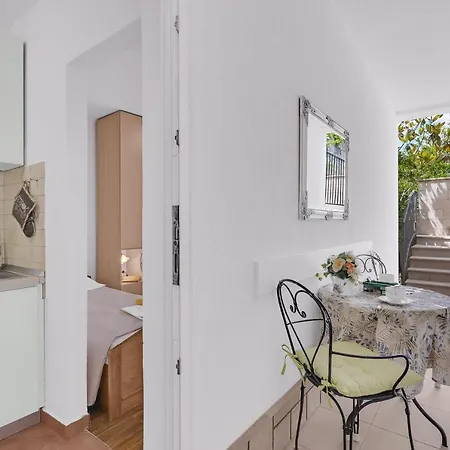 Apartment Lucija