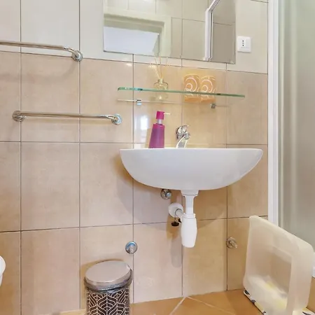 Apartment Lucija *