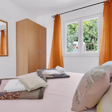 Lucija Apartment