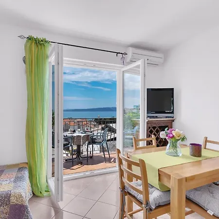 Apartment Lucija